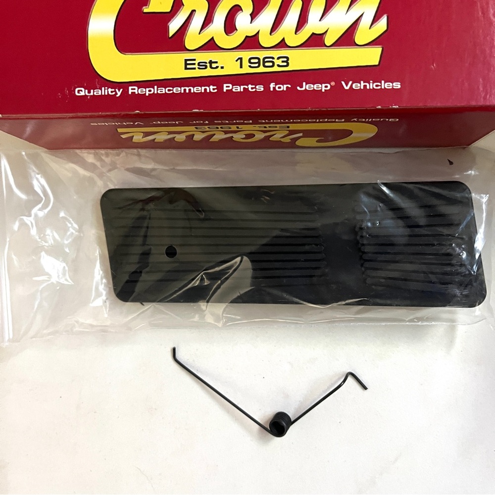 Crown JEEP Replacement Acceleration Pedal & Spring. NEW.
